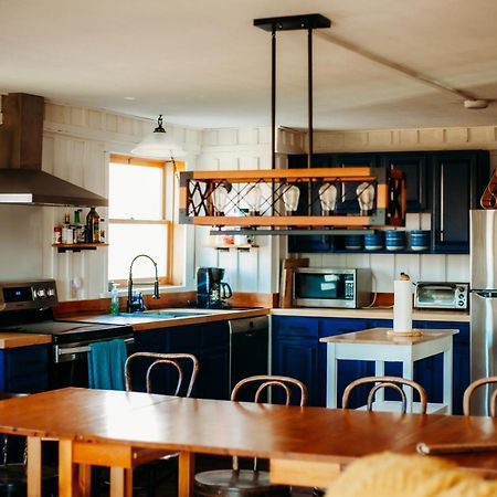 The Barn At Evermore: Riverfront Retreat W/Hot Tub Luray Esterno foto