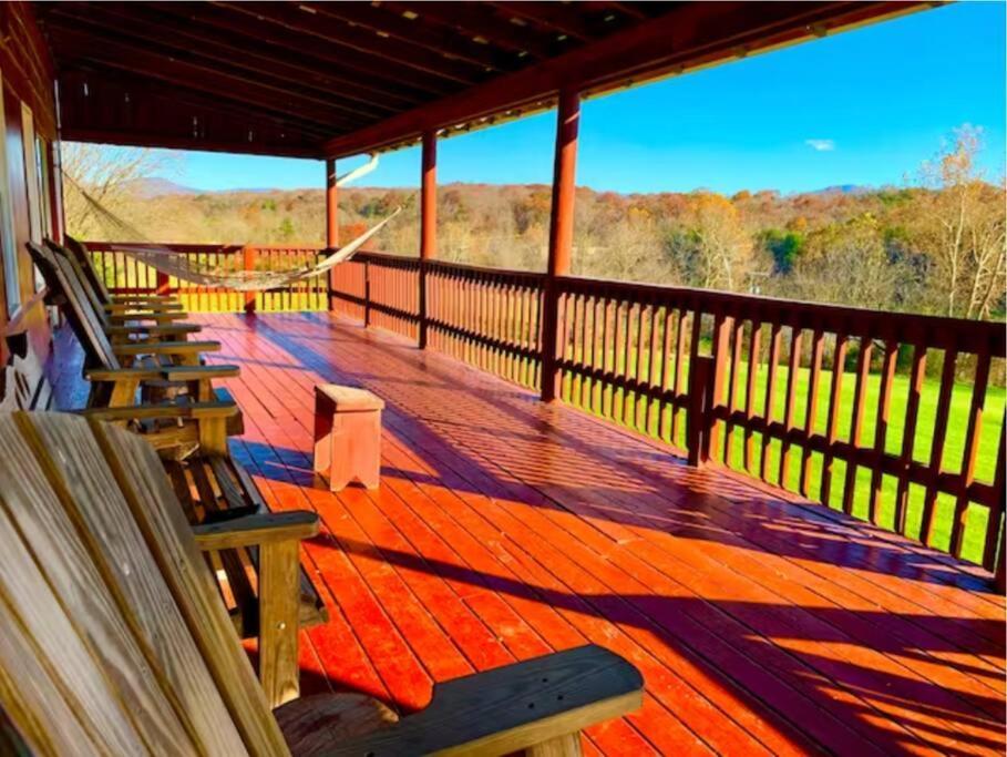 The Barn At Evermore: Riverfront Retreat W/Hot Tub Luray Esterno foto